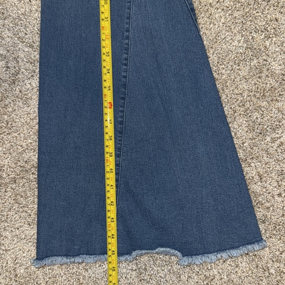Juniors High Waisted, Stretch, Flared Jeans Sm M - Picture 3 of 7